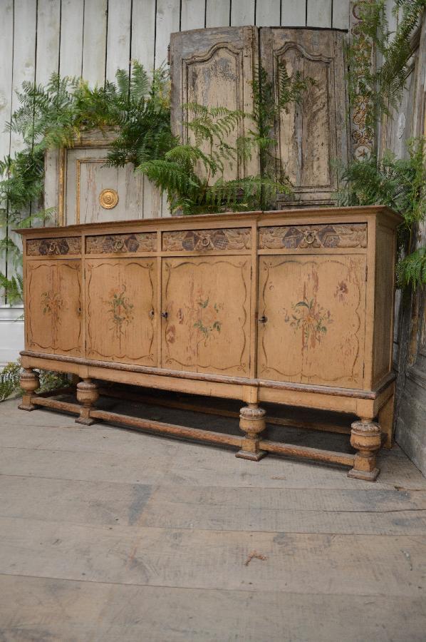 painted sideboard renaissance style with 4 doors FAE549