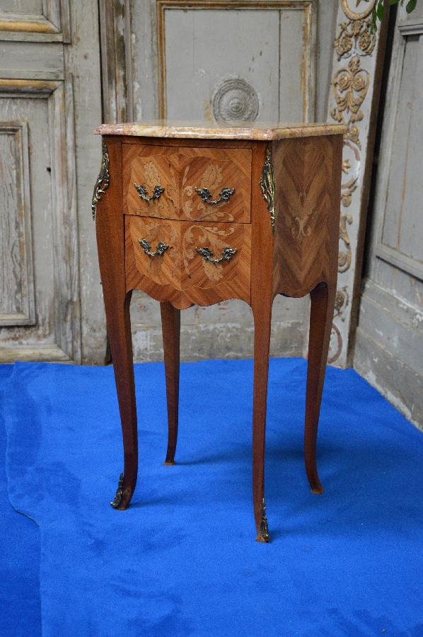 small chest of drawers with bronze ornaments FAE445
