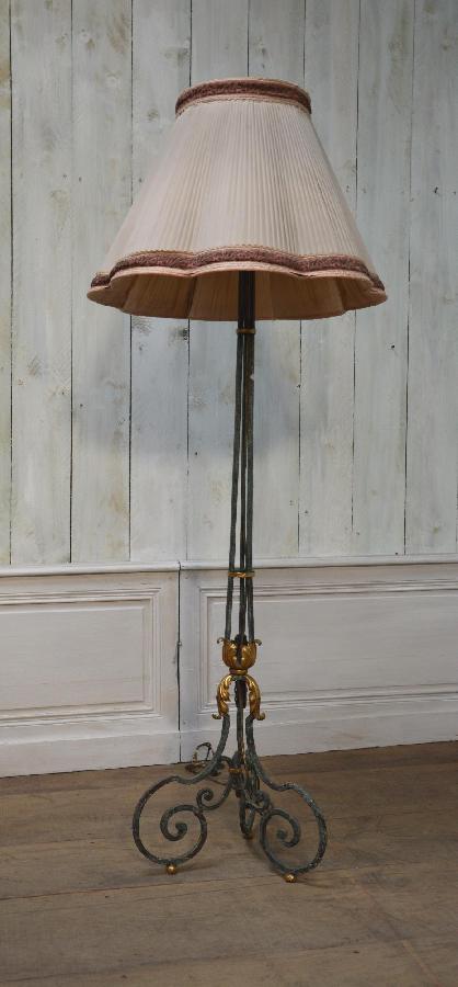 lampadaire en fer forge FAE108