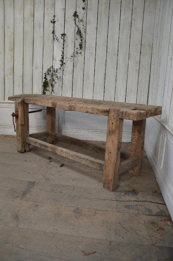 workbench FAE553