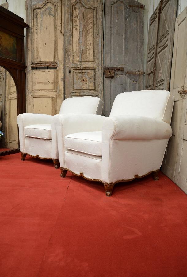 pair of club armchairs FAE576