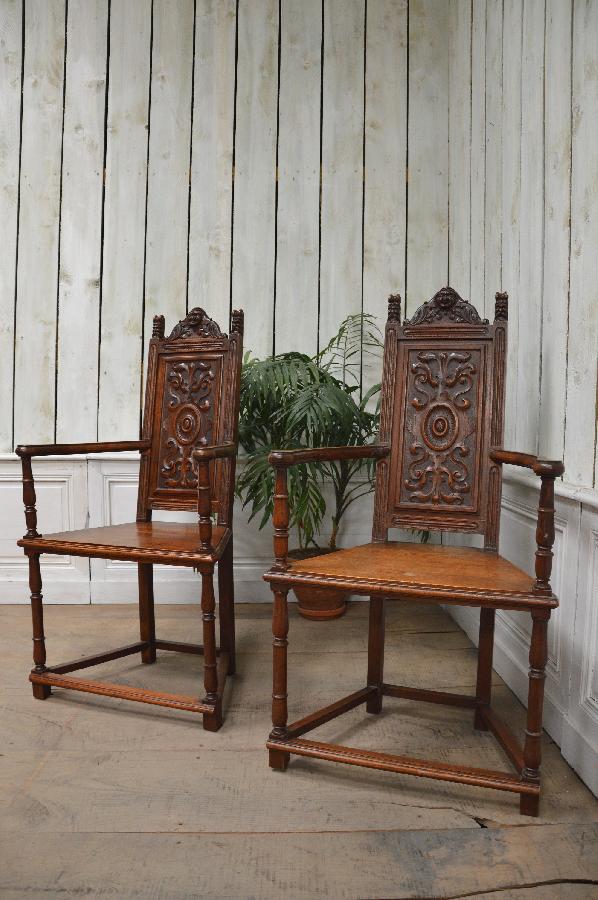 pair of walnut FAE281