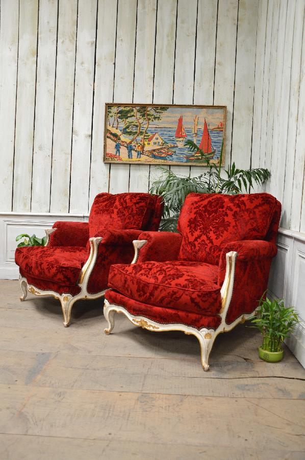 pair of red armchairs FAE381
