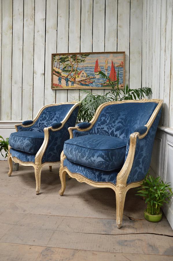pair of shabby chic armchairs FAE365