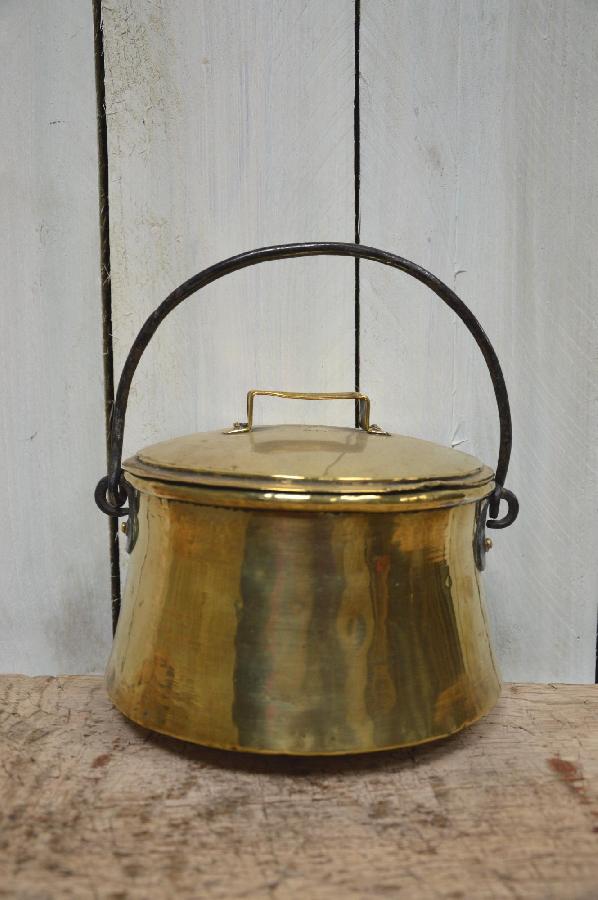 petit chaudron en laiton FAE162